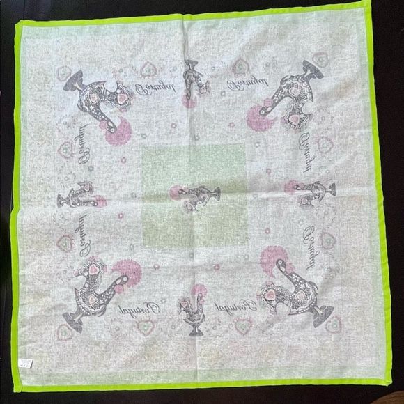 Vintage unused Portugal table topper - vintage linens - Picture 11 of 11